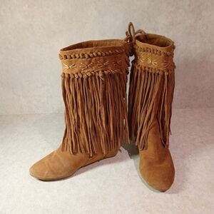 Boho Chic Fringed Suede Boots